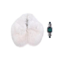 Load image into Gallery viewer, White fox collar and a brasslet
