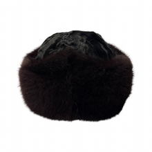 Load image into Gallery viewer, A round fur cap made of bluefox and astrakhan fur with a textile lining, displayed on a white background.