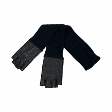 Load image into Gallery viewer, Premium patched Italian Nappa leather with natural strength and elasticity combined with wool knitting