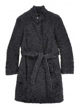 Load image into Gallery viewer, Fur coat