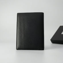 Įkelti nuotrauką į galerijos peržiūros programą, Black leather wallet on a white background