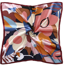 Įkelti nuotrauką į galerijos peržiūros programą, Vilniaus Kailiai apparel featuring a stylish accessory or clothing item, shown in a detailed image with fabric textures.