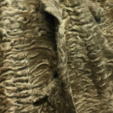 Load image into Gallery viewer, Karakulio kailis / Astrakhan