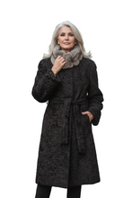Įkelti nuotrauką į galerijos peržiūros programą, Vilniaus Kailiai Mod. 024862XX coat in a stylish, warm design, shown hanging with a textured fabric and modern silhouette.

