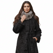 Įkelti nuotrauką į galerijos peržiūros programą, Vilniaus Kailiai Mod. 024862XX coat in dark fabric, featuring a classic design and tailored fit, shown on a plain background.
