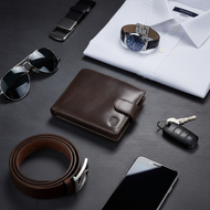 Black leather men's wallet Vilniaus Kailiai Mod. M-18 with multiple card slots and a sleek design.
