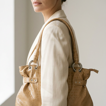 Įkelti nuotrauką į galerijos peržiūros programą, Vilniaus Kailiai Mod. 7-243 handbag with black leather and gold-tone hardware, featuring a structured shape and top handle.

