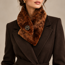 Load image into Gallery viewer, Vilniaus Kailiai Mod. 16680XXX scarf featuring soft fabric in a stylish design, shown in a close-up image.
