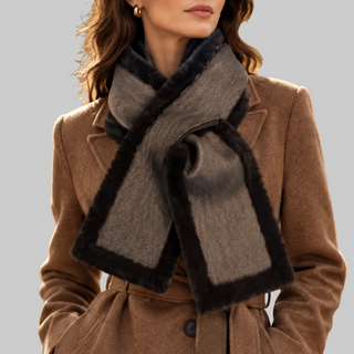 Vilniaus Kailiai scarf Mod. 08681xxx in soft fabric with a stylish pattern, displayed in a close-up image showing texture and design details.