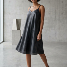 Load image into Gallery viewer, Vilniaus Kailiai Mod. 09825xxx dress, stylish and elegant with a fitted silhouette, shown in a detailed front view.
