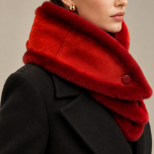 Load image into Gallery viewer, Vilniaus Kailiai Mod.08680XXX scarf in soft fabric, featuring a stylish pattern and neutral tones, displayed on a mannequin.
